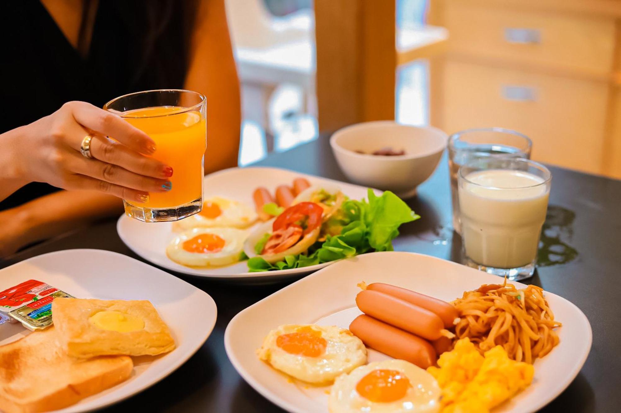 Holiday Inn Express Bangkok Sathorn By Ihg Екстер'єр фото