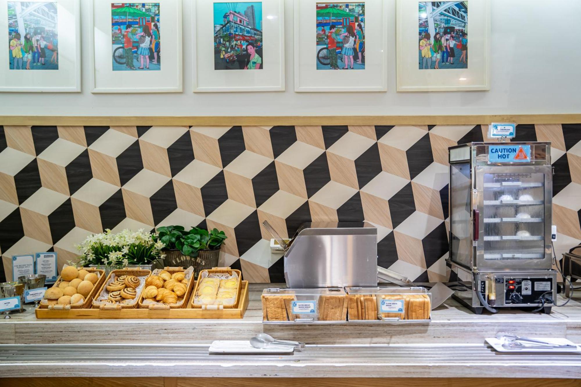 Holiday Inn Express Bangkok Sathorn By Ihg Екстер'єр фото